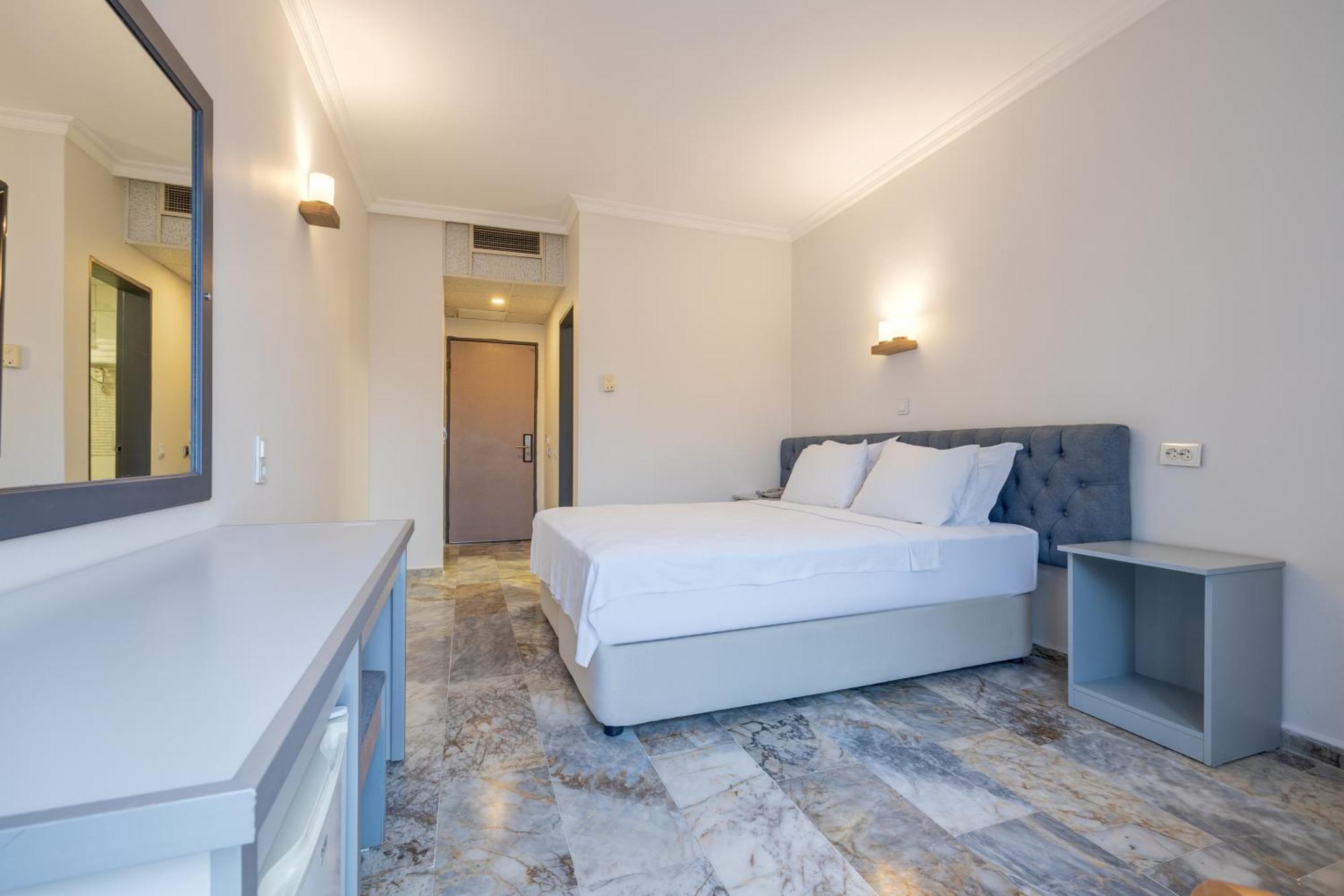 Hanedan Beach Hotel Foca Exterior photo
