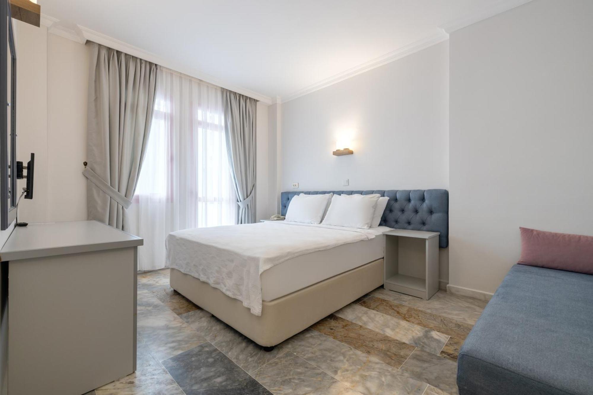 Hanedan Beach Hotel Foca Exterior photo
